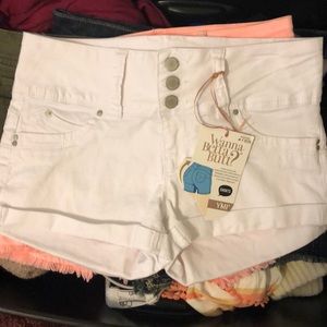 New White WMI shorts - Size 3